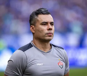Jair Ventura aponta erros de arbitragem após derrota para o São Paulo