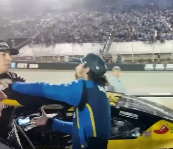 VÍDEO: Acidente em corrida termina em briga generalizada