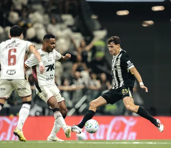 Vitória falha na defesa e perde para o Atlético-MG na Arena MRV