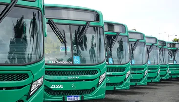Ônibus param de circular em dois bairros de Salvador após situações de violência
