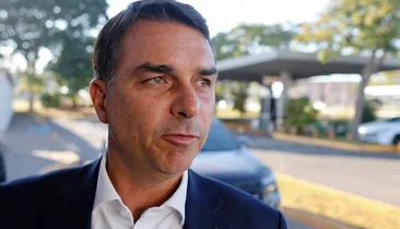 Fim de servidores em possível governo Flávio repercute no Parlamento