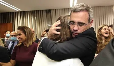 Michelle Bolsonaro sai em defesa de André Mendonça: “Não retroceda”