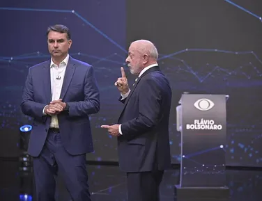 Debate na Band: Lula desafia Flávio Bolsonaro a abrir sigilo e expor suposta corrupção