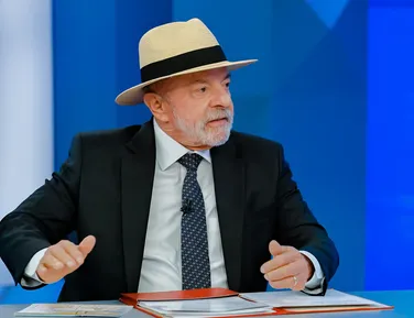 Lula critica ida de diretor da PF a festa patrocinada por Vorcaro em Londres