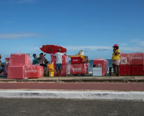 Saiba quando sai a lista de ambulantes aprovados para o Carnaval de 2027 e festas de Salvador