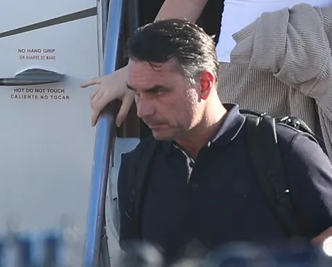 Asilo político nos EUA: entenda medida que pode proteger Flávio Bolsonaro