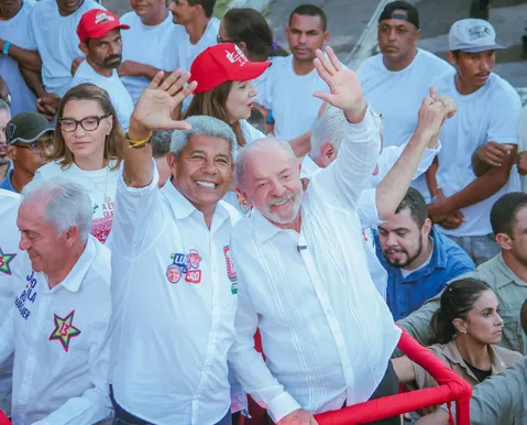 AtlasIntel/A TARDE: Lula dispara na Bahia, passa de 60% e amplia vantagem sobre Flávio - Imagem