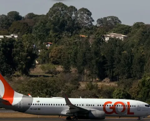 Avião da GOL faz pouso de emergência após decolagem em Goiânia
