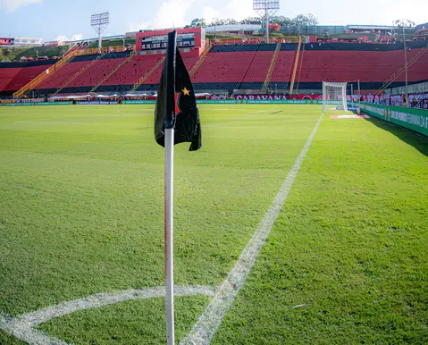 Bolsonarista, ídolo do Vitória pede fim da "censura" no Brasil - Imagem