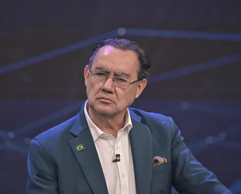 Crescimento de Augusto Cury nas redes acende alerta e pode chegar ao TSE
