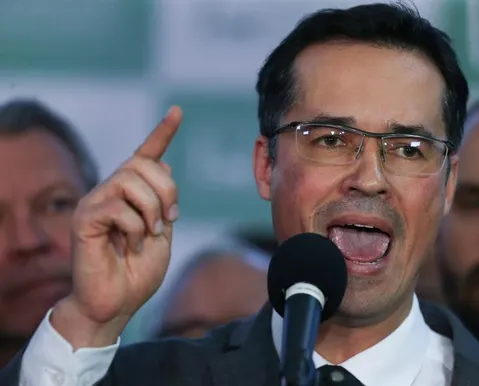 Dallagnol expõe dados sigilosos de Zanin em registro de candidatura