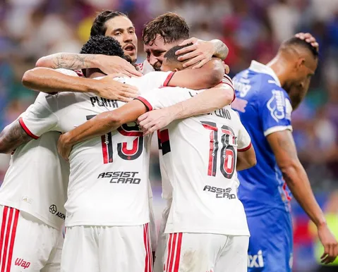 Derrota para o Flamengo faz Bahia reviver 2024 e Ceni brada - Imagem