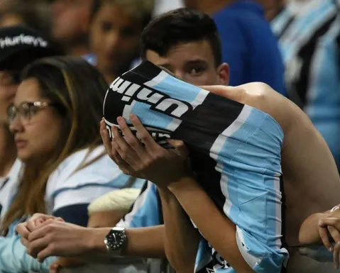 Dupla Grenal perde na rodada e ajuda o Vitória na luta contra o Z-4