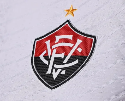 Em recuperação, atleta do Vitória não viaja para enfrentar o Coritiba