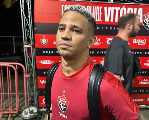 Erick supera vaias e responde com dois gols: "Sabem meu potencial"