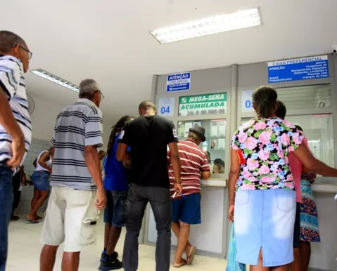 Apostar nas dezenas mais sorteadas da Mega-Sena aumenta as chances de ganhar?