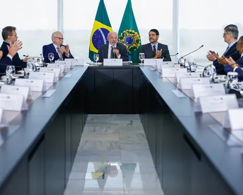 Fachin sinaliza a Lula que levará crise do Master ao plenário do STF