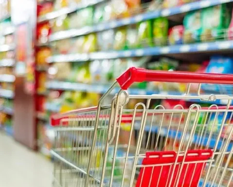 Gigante dos supermercados terá que pagar R$ 420 mil após demissão em massa