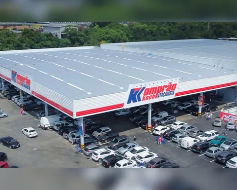 Gigante dos supermercados fatura R$ 12,9 bilhões e abre 100ª unidade