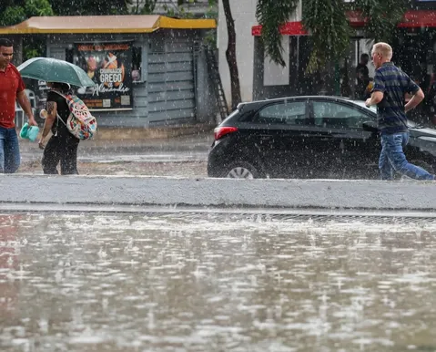 Bahia entra em alerta de tempestade e granizo nesta segunda-feira; veja cidades