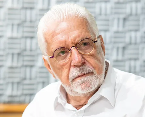 Wagner minimiza reação da bolsa após vitória de Lula e relembra eleição de 2002 - Imagem