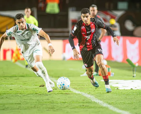 Jogo do Vitória terá VAR de arbitragem polêmica em derrota para o Palmeiras