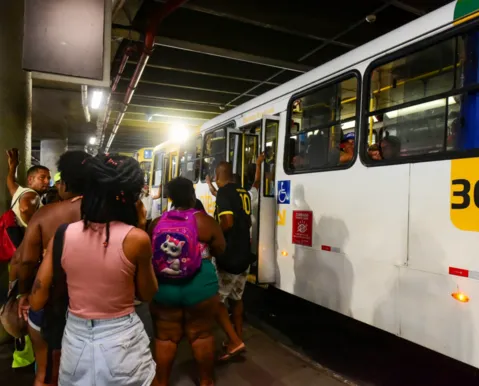 Adiada pela 2ª vez, mudança na Estação da Lapa acontece nesta terça