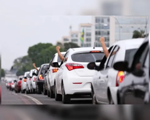 Lula sanciona Move Brasil com pacote de R$ 30 bilhões para carros novos