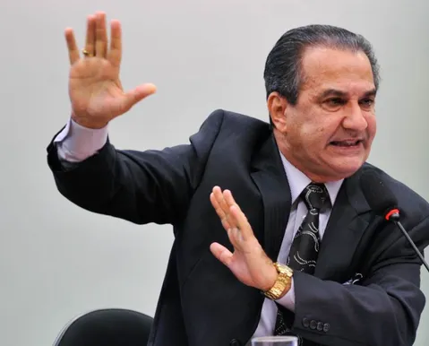 Malafaia se revolta com carta de Flávio Bolsonaro e detona: "Jumentos"