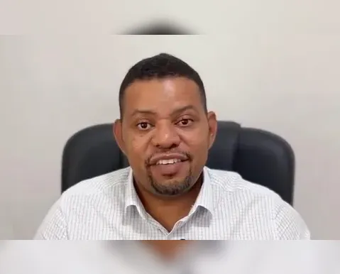 Médico com 5 vínculos e salários triplos leva sanção a prefeito baiano