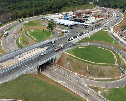 Motoristas terão que usar desvio na Estrada do Derba a partir desta quinta; veja mudanças
