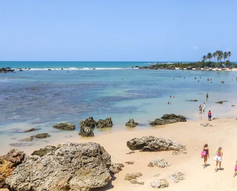 Praia famosa da Bahia voltará a ter Réveillon com shows abertos ao público