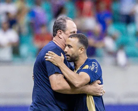Titular do Bahia após 5 meses, Caio Alexandre se declara a Ceni