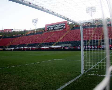 Vitória tem reforço de peso, mas acumula baixas no duelo com Cruzeiro