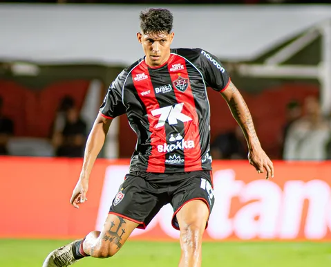 Zé Vitor critica resultadismo e garante dedicação: "Grupo de homens"