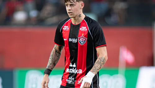 Atacante do Vitória revela fator que pode ser decisivo contra o Coritiba