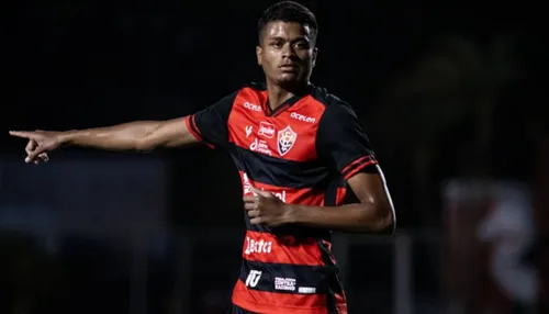 Atacante revelado pelo Vitória entra na mira de clube gigante da Itália