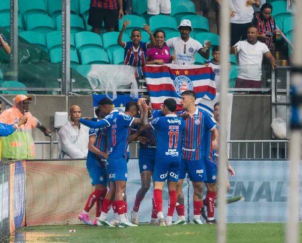 Bahia abre 2 a 0, leva susto e vence São Paulo com herói improvável