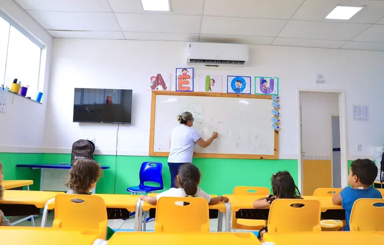 Dia Internacional da Alfabetização coloca educação em debate na Bahia