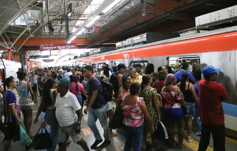 Ônibus, VLT e Metrô de graça: veja esquema de transporte desta eleição