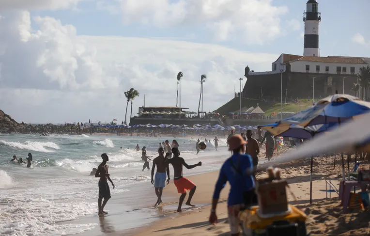Peixe super venenoso é capturado no Porto da Barra e acende alerta em Salvador