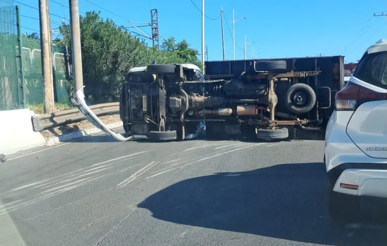 Vídeo: motoristas enfrentam congestionamento na região do Aeroporto