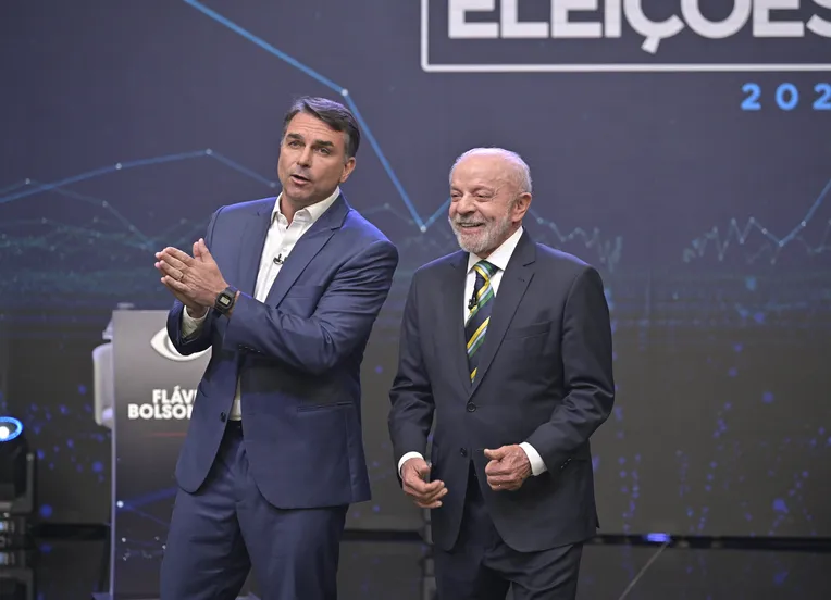 AtlasIntel: Flávio mantém liderança nos votos válidos, com margem apertada contra Lula