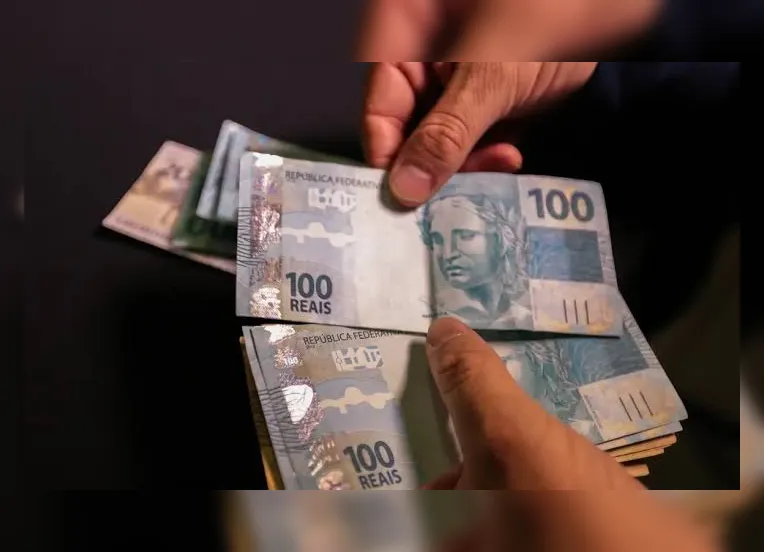 Idoso aceita ajuda de desconhecido em banco e perde mais de R$ 25 mil na Bahia