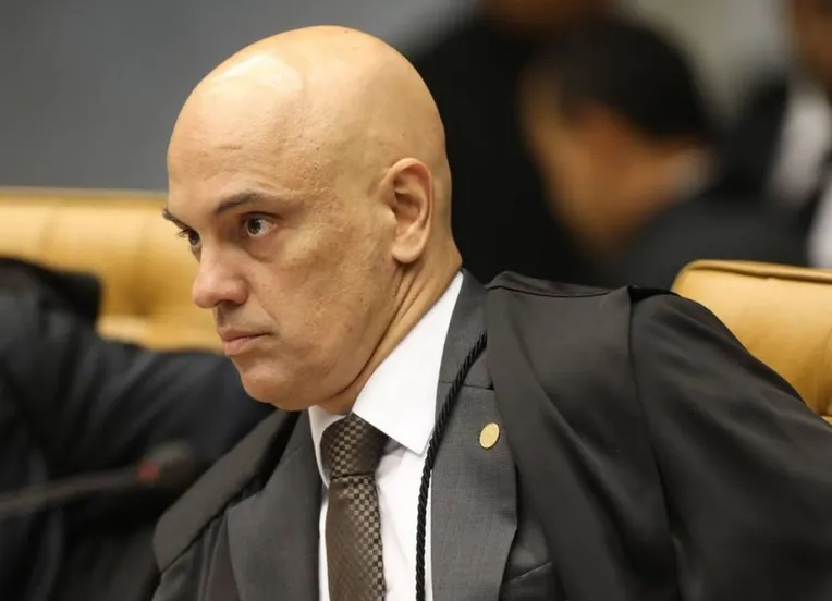 Escândalo do Master complica Alexandre de Moraes e agrava crise no STF