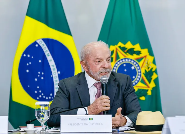 Lula cobra STF após crise: "Brasil precisa saber a verdade"