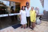 Com artistas, mãe de Carlinhos Brown inaugura restaurante no Candeal