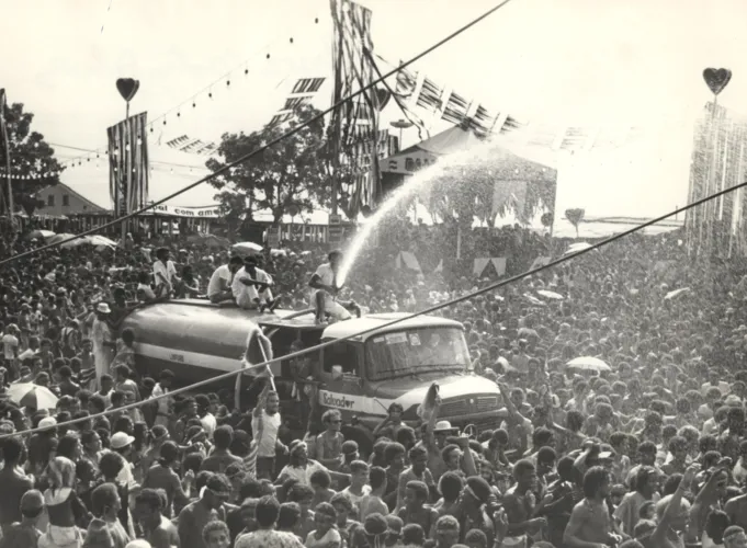 O Carnaval dos anônimos com o tempero do humor foi a base da cobertura inspirada em O Papão