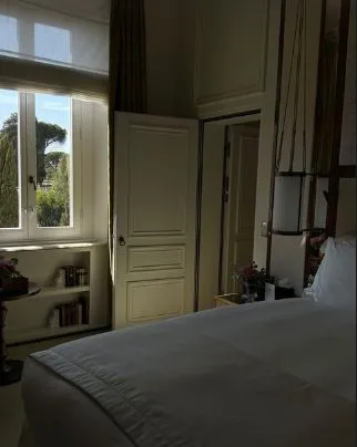 Com diárias altíssimas, Bruna se hospeda em hotel de luxo na Itália