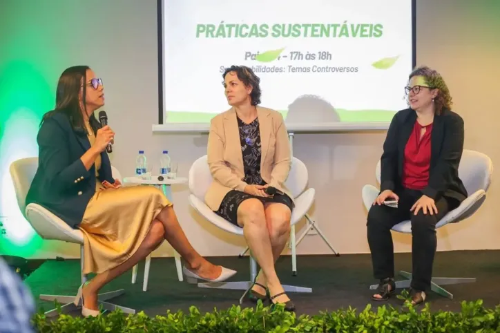 REGINA UCHÔA, ROBERTA CASALI E RITA FRANCO